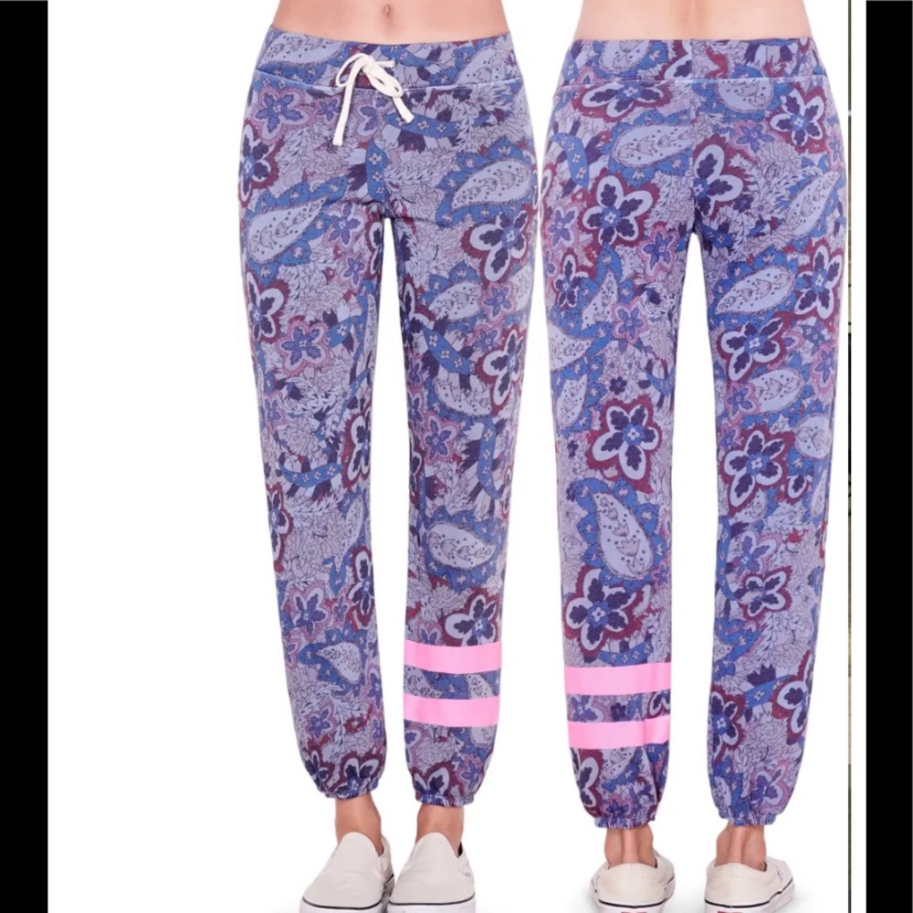 Sundry Paisley Joggers NWT Size XL